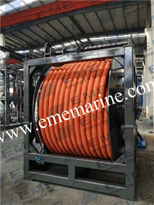 Umbilical cable winch