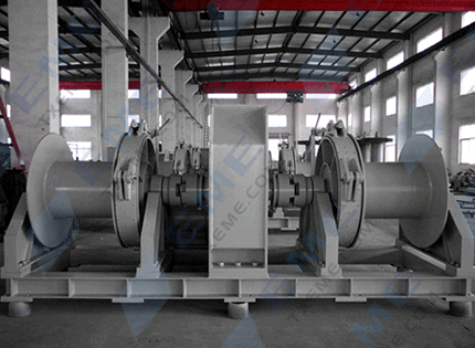 What is a double-chain electric windlass