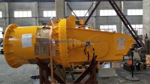 2T 15m hydraulic crane had been sent to Vietnam.