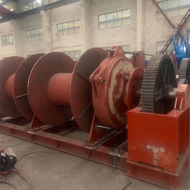 100 kN double reel hydraulic mooring winch Completed