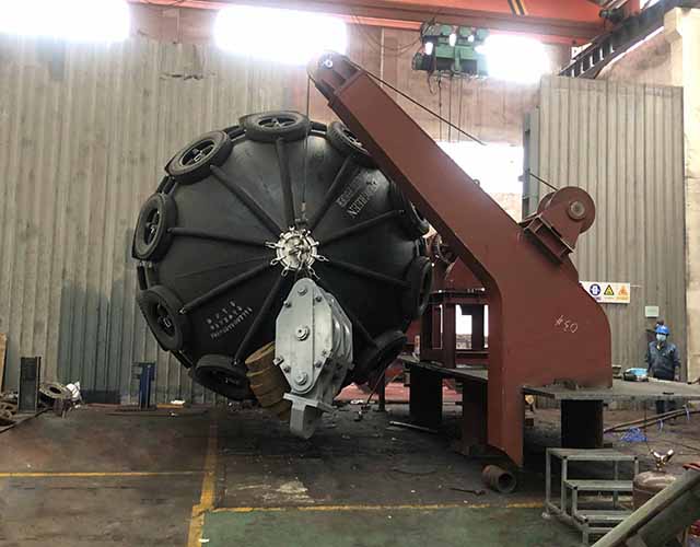 5T FENDER CRANE is shipped!