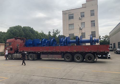 58mm hydraulic anchor and winch combination machine was sent to Xin'an Shipyard, Wusha Town, Chizhou City, Anhui Province