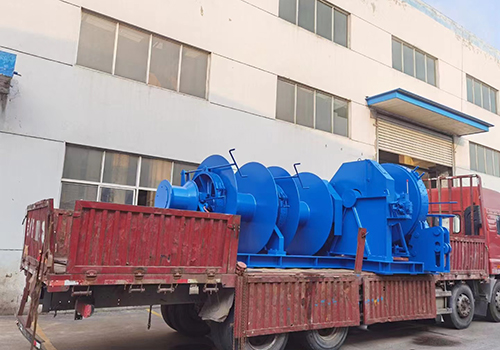 2 sets of 70mm hydraulic anchor winches and 4 sets of 160kn hydraulic winches were shipped to Kangping Shipyard!