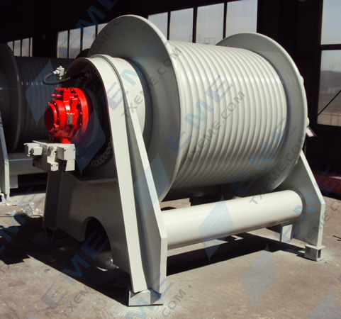 Drag head winch