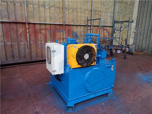 30mm_Hydraulic_windlass_winch_2.jpg