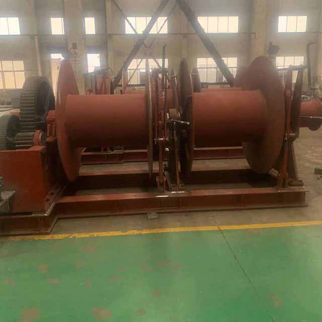 100 kN double reel hydraulic mooring winch 2.jpg