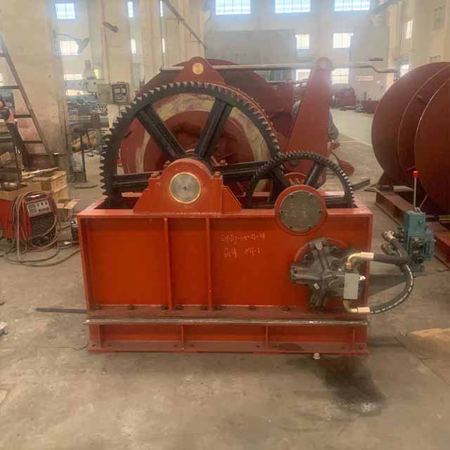 100 kN double reel hydraulic mooring winch 3.jpg