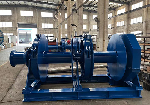 70kn hydraulic winch.jpg