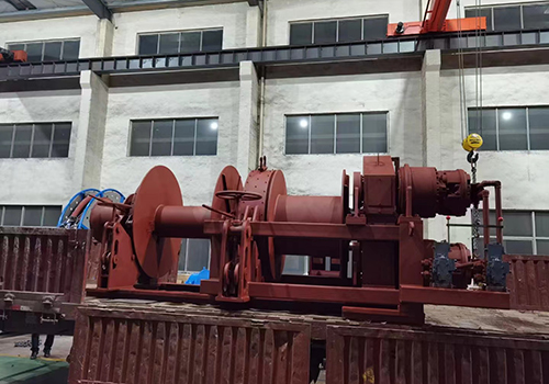 800KN hydraulic positioning mooring winch.jpg