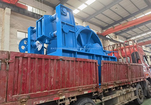 40T hydraulic winches.jpg